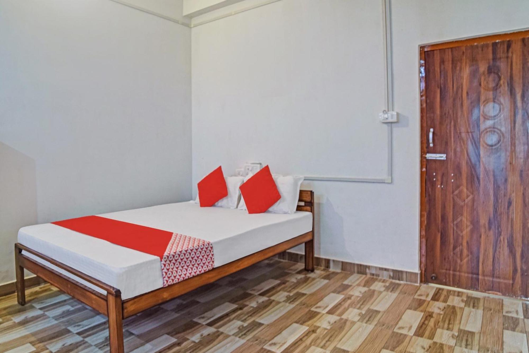 Spot On Jp Guest House Kaharpara Dış mekan fotoğraf