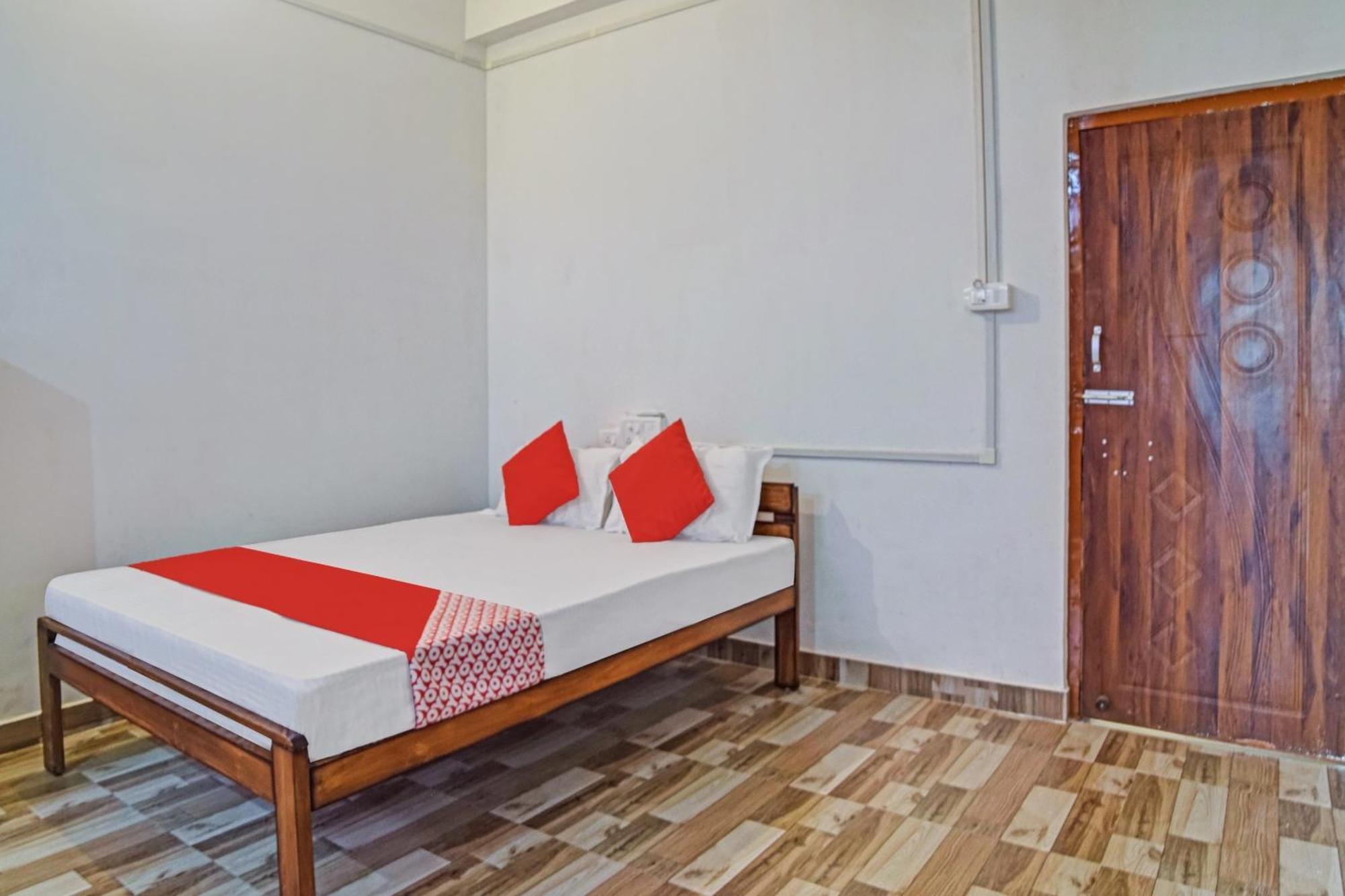 Spot On Jp Guest House Kaharpara Dış mekan fotoğraf
